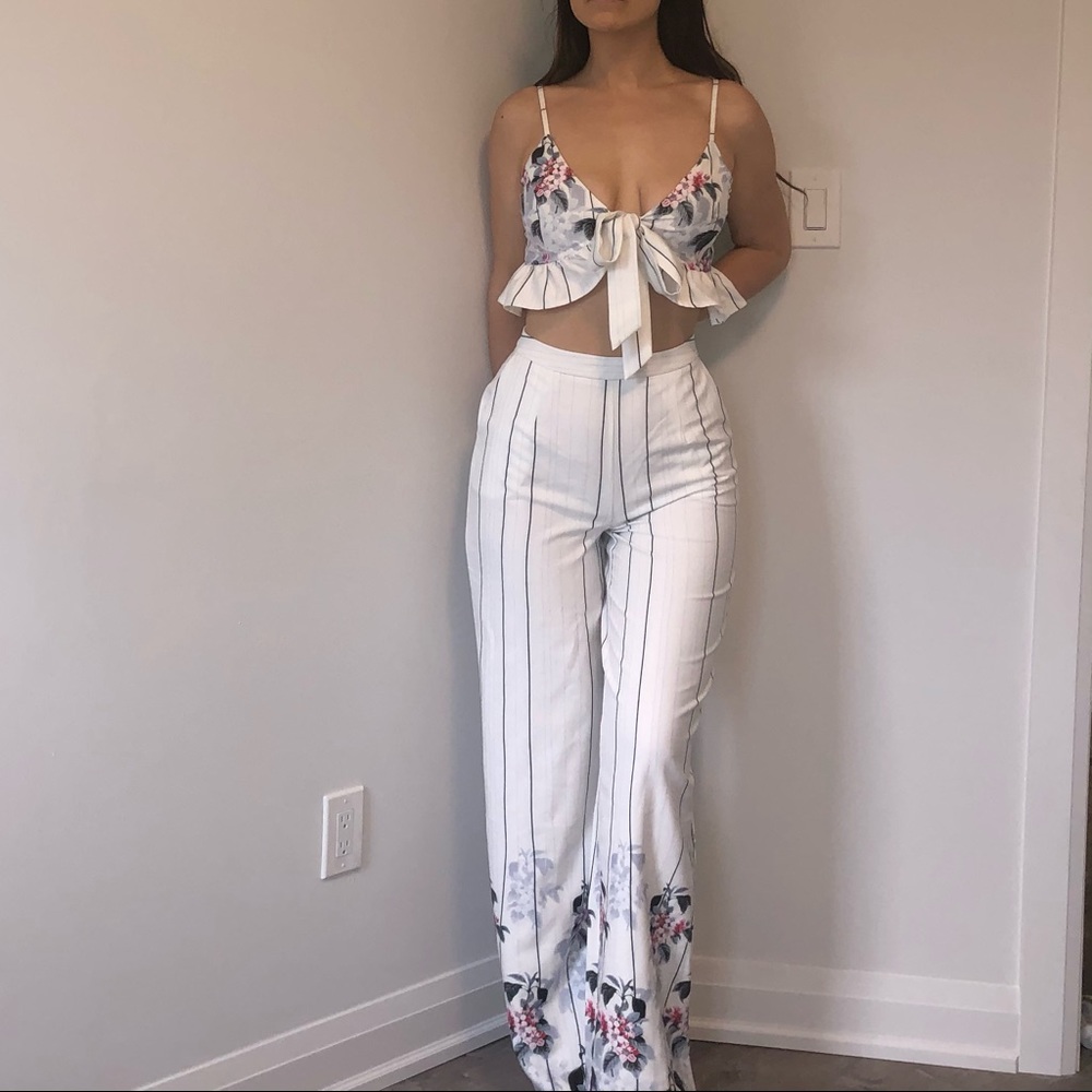 ⭐️Matching two piece set - size Large